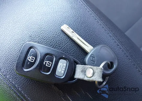 2013 Hyundai Sonata Gls from USA, damaged, VIN 5NPEB4AC4DH630760